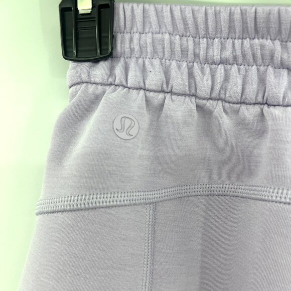 Lululemon Softstreme High-Rise Purple Shorts Women's 0 - Picture 3 of 5